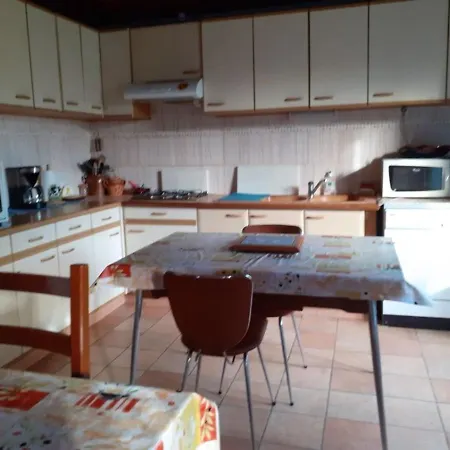 Charme Et Authenticite En Foret Maine Normandie : Demeure Renovee Avec Jardin, Ideale Pour Sejour Detente - Fr-1-410-186 Crisse