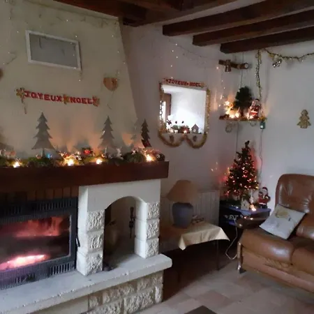 Charme Et Authenticite En Foret Maine Normandie : Demeure Renovee Avec Jardin, Ideale Pour Sejour Detente - Fr-1-410-186 * Crisse