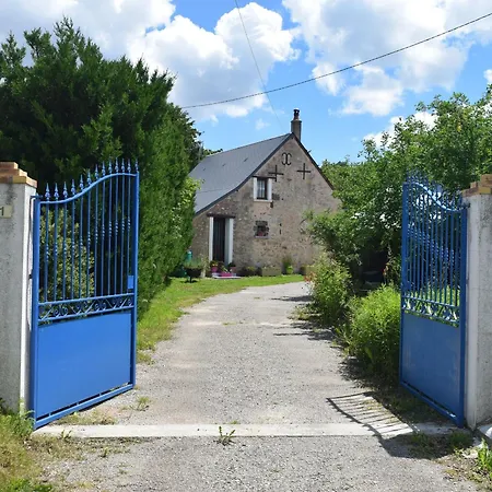 Charme Et Authenticite En Foret Maine Normandie : Demeure Renovee Avec Jardin, Ideale Pour Sejour Detente - Fr-1-410-186 Vakantiehuis Crissé