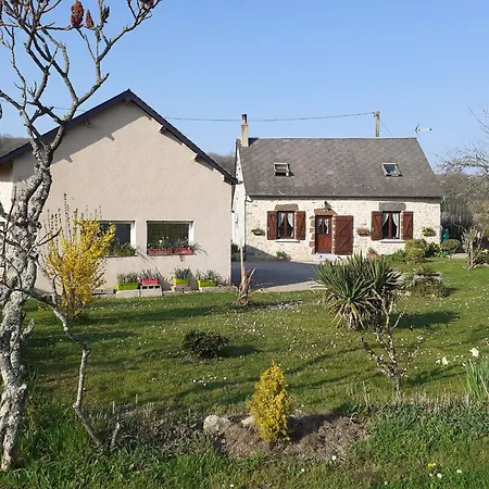 Charme Et Authenticite En Foret Maine Normandie : Demeure Renovee Avec Jardin, Ideale Pour Sejour Detente - Fr-1-410-186