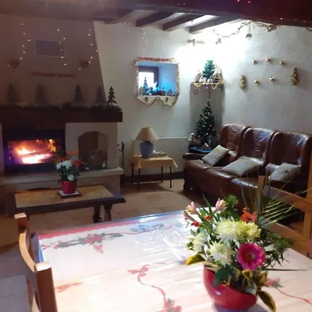 Charme Et Authenticite En Foret Maine Normandie : Demeure Renovee Avec Jardin, Ideale Pour Sejour Detente - Fr-1-410-186 *