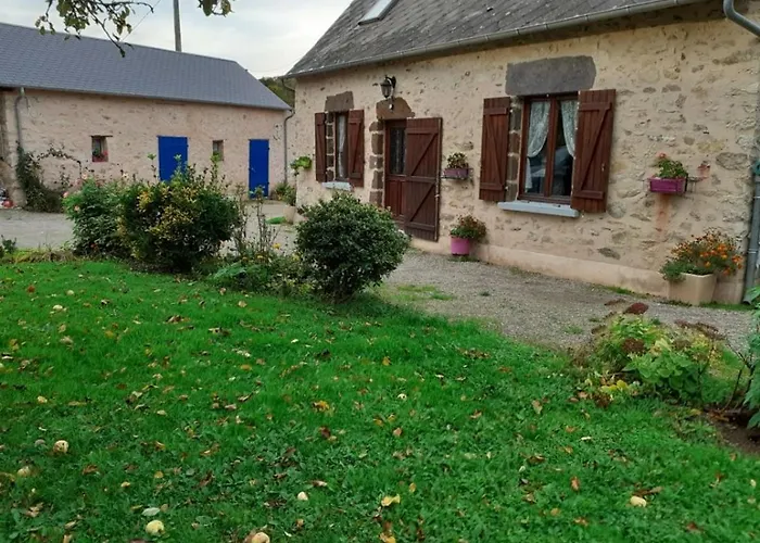 Charme Et Authenticite En Foret Maine Normandie : Demeure Renovee Avec Jardin, Ideale Pour Sejour Detente - Fr-1-410-186 بيت للعطل *