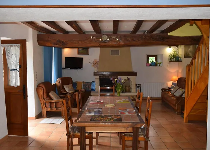 Charme Et Authenticite En Foret Maine Normandie : Demeure Renovee Avec Jardin, Ideale Pour Sejour Detente - Fr-1-410-186 Crissé